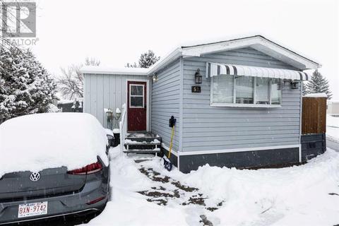 53, - 5301 2 Street, Home with 2 bedrooms, 1 bathrooms and 2 parking in Coalhurst AB | Card Image