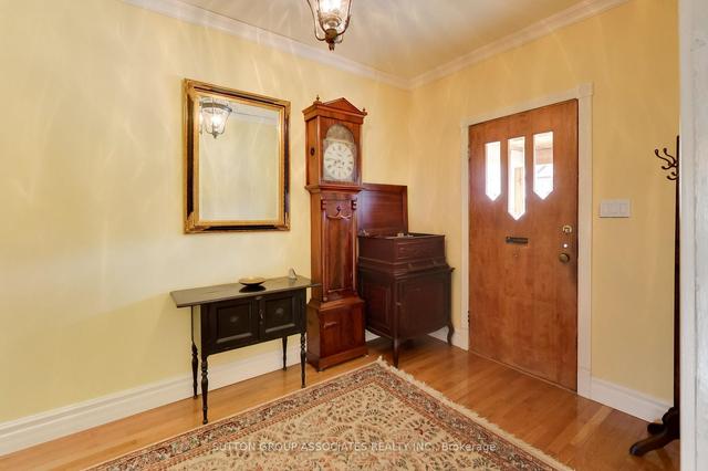 86 Kenwood Ave, House detached with 2 bedrooms, 2 bathrooms and 2 parking in Toronto ON | Image 26