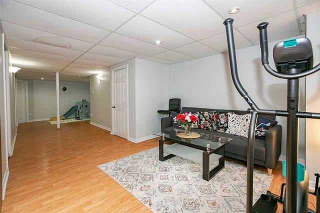 932 Flute Way, House semidetached with 3 bedrooms, 3 bathrooms and 5 parking in Mississauga ON | Image 22