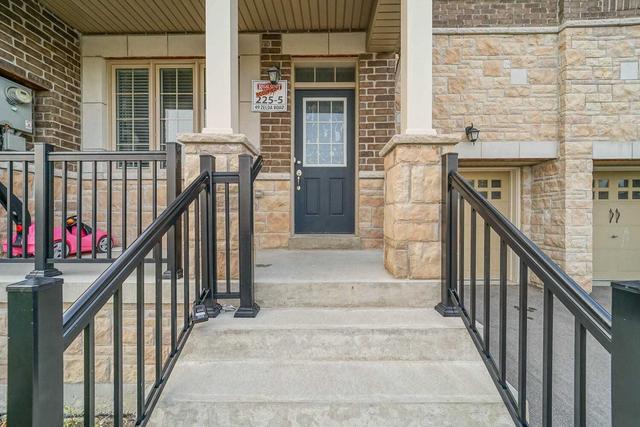 49 Zelda Rd, House attached with 4 bedrooms, 3 bathrooms and 3 parking in Brampton ON | Image 34