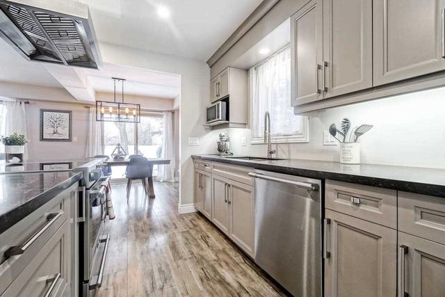 7189 Joliette Cres, House semidetached with 3 bedrooms, 2 bathrooms and 5 parking in Mississauga ON | Image 40