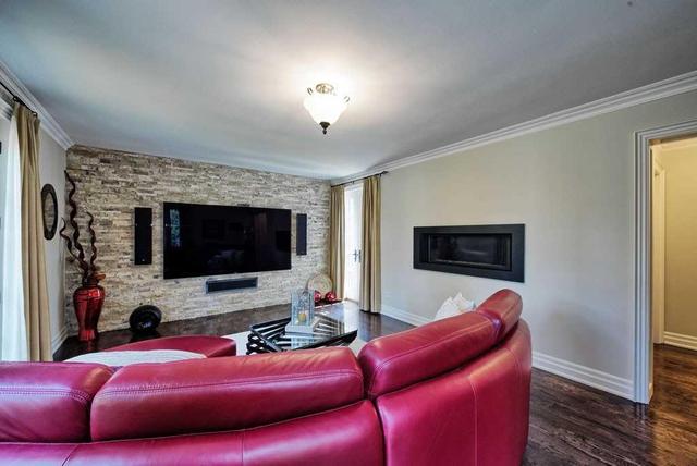 2260 Chancery Lane W, House detached with 3 bedrooms, 5 bathrooms and 8 parking in Oakville ON | Image 11