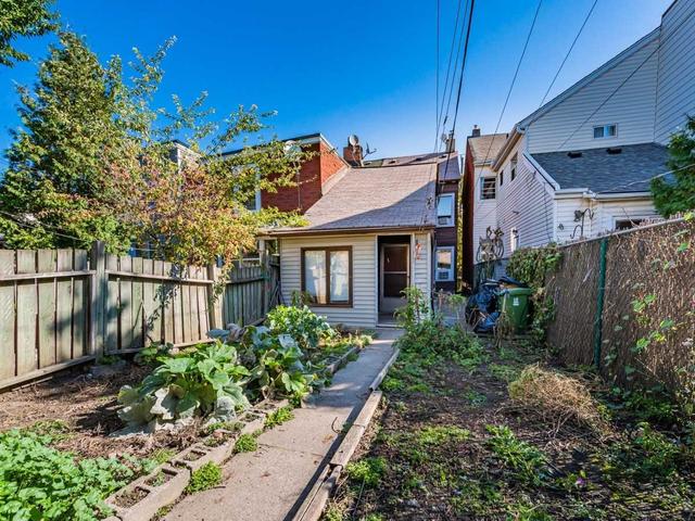 254 Palmerston Ave, House semidetached with 2 bedrooms, 3 bathrooms and 2 parking in Toronto ON | Image 19