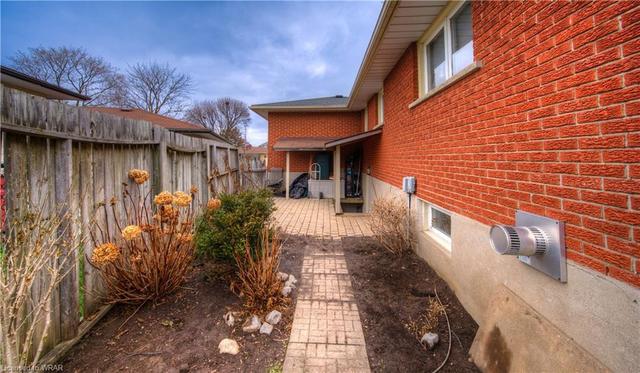 81 Coach Hill Drive, House detached with 4 bedrooms, 1 bathrooms and 3 parking in Kitchener ON | Image 31