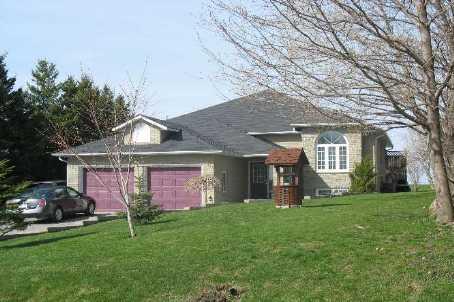 4612 Old Simcoe Street St, House detached with 3 bedrooms, 3 bathrooms and 6 parking in Oshawa ON | Image 1