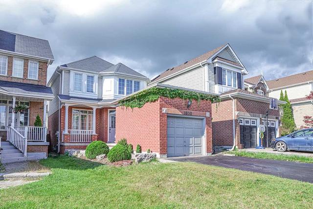 1030 Timberland Cres, House detached with 3 bedrooms, 3 bathrooms and 3 parking in Oshawa ON | Image 1