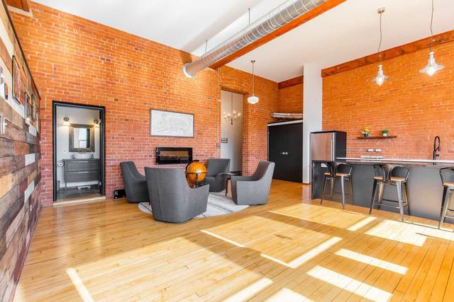 36 - 357 Hunter St W, Condo with 1 bedrooms, 1 bathrooms and 1 parking in Hamilton ON | Image 7