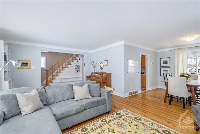 1270 Erindale Drive, House detached with 4 bedrooms, 2 bathrooms and 3 parking in Ottawa ON | Image 4
