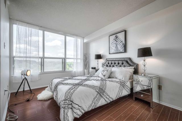 1001 - 2365 Kennedy Rd, Condo with 2 bedrooms, 2 bathrooms and 1 parking in Toronto ON | Image 15