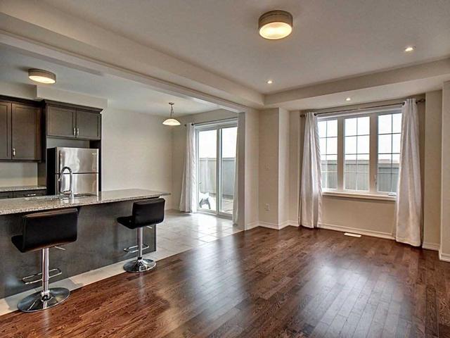 144 Kaitting Tr, House attached with 3 bedrooms, 3 bathrooms and 2 parking in Oakville ON | Image 18