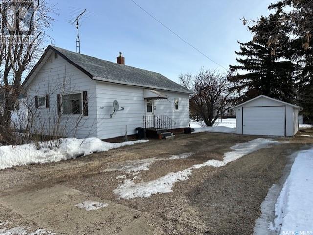 305 Louis Street, House detached with 2 bedrooms, 1 bathrooms and null parking in Neudorf SK | Image 28