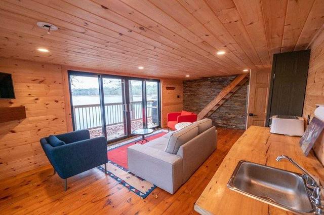 10352 Georgian Bay Shore, House detached with 3 bedrooms, 2 bathrooms and 0 parking in Georgian Bay ON | Image 15