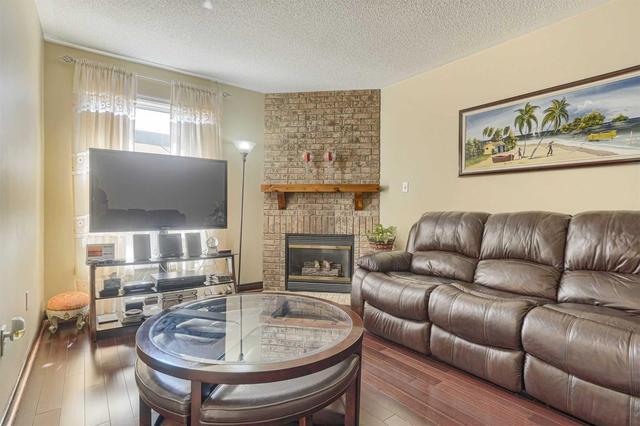 22 Shipp Cres, House detached with 4 bedrooms, 4 bathrooms and 4 parking in Ajax ON | Image 5