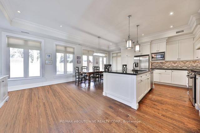 8 Bywood Dr, House detached with 4 bedrooms, 5 bathrooms and 5 parking in Toronto ON | Image 15