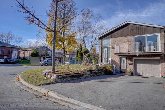 53 Millhouse Cres, House semidetached with 3 bedrooms, 2 bathrooms and 5 parking in Toronto ON | Card Image