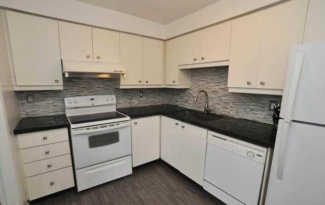 707 - 298 Jarvis St, Condo with 2 bedrooms, 2 bathrooms and 1 parking in Toronto ON | Image 10