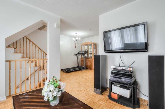 2194 St. Clair Ave W, House semidetached with 3 bedrooms, 4 bathrooms and 2 parking in Toronto ON | Image 29