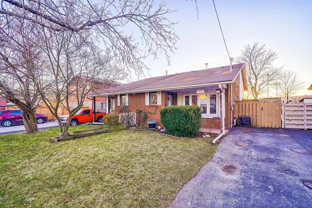 252 Vancouver St, House semidetached with 4 bedrooms, 2 bathrooms and 2 parking in Oshawa ON | Image 12