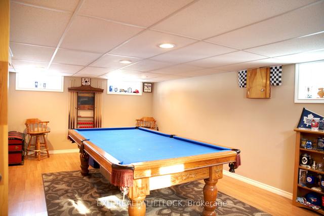 826 Stewart Dr, House detached with 3 bedrooms, 2 bathrooms and 11 parking in Peterborough ON | Image 25