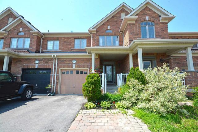 164 Duncan Lane, House attached with 3 bedrooms, 3 bathrooms and 4 parking in Milton ON | Image 1