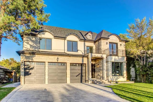39 Grantbrook St, House detached with 5 bedrooms, 5 bathrooms and 8 parking in Toronto ON | Image 1