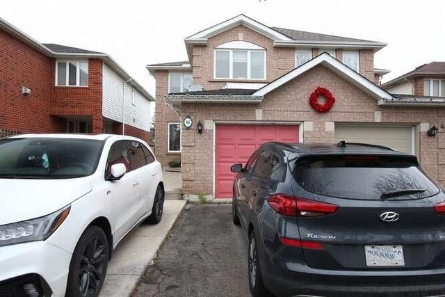 45 Townley Cres, House semidetached with 3 bedrooms, 4 bathrooms and 4 parking in Brampton ON | Image 1