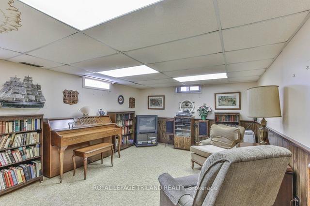 912 Quinton Rd, House detached with 3 bedrooms, 2 bathrooms and 3 parking in London ON | Image 15