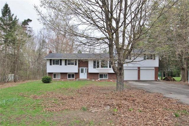 4418 Mcdougall Road, House detached with 4 bedrooms, 4 bathrooms and 4 parking in Elizabethtown Kitley ON | Image 1