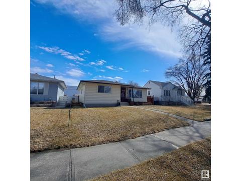 11905 41 St Nw Nw, House detached with 3 bedrooms, 2 bathrooms and null parking in Edmonton AB | Card Image