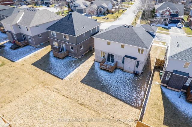 8029 Brookside Dr, House detached with 4 bedrooms, 4 bathrooms and 4 parking in Niagara Falls ON | Image 37