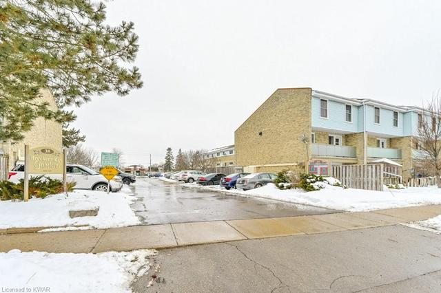 23 - 35 Breckenridge Drive, House attached with 2 bedrooms, 1 bathrooms and 2 parking in Kitchener ON | Image 30