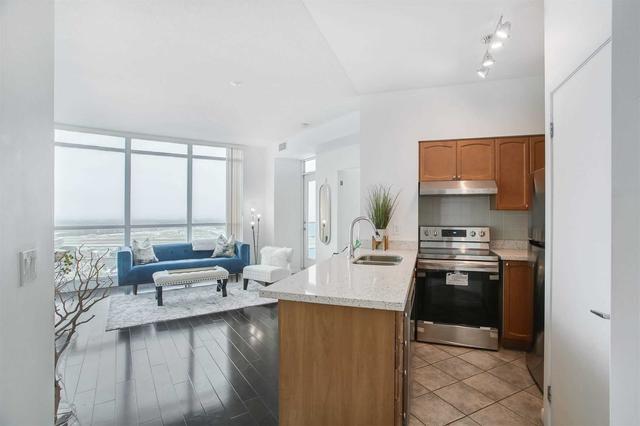 3508 - 219 Fort York Blvd, Condo with 2 bedrooms, 1 bathrooms and 1 parking in Toronto ON | Image 12
