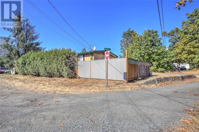 5200 Eleanor St, House detached with 3 bedrooms, 2 bathrooms and 6 parking in Cowichan Valley D BC | Image 17
