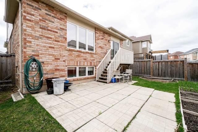 353 Jelinik Terr, House detached with 4 bedrooms, 3 bathrooms and 3 parking in Milton ON | Image 17