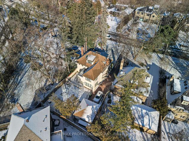 22 The Kingsway, House detached with 4 bedrooms, 6 bathrooms and 7 parking in Toronto ON | Image 32