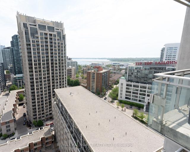 2002 - 628 Fleet St, Condo with 2 bedrooms, 2 bathrooms and 1 parking in Toronto ON | Image 14