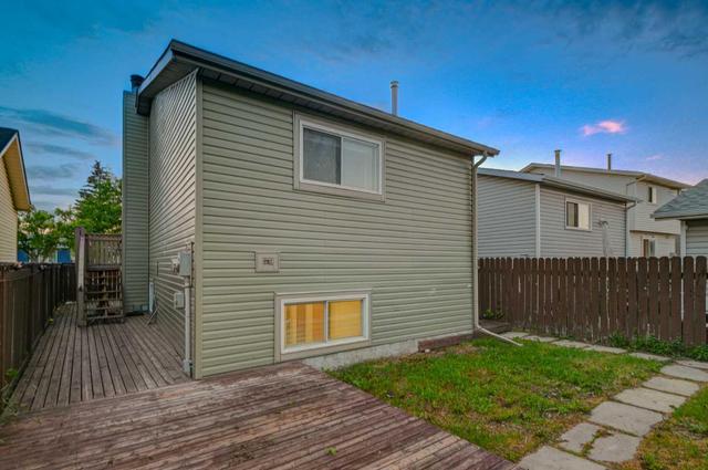 240 Falton Drive Ne, House detached with 3 bedrooms, 2 bathrooms and 4 parking in Calgary AB | Image 25