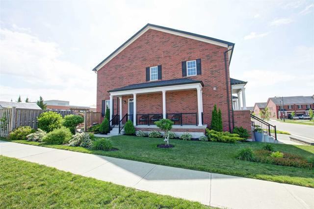 731 Banks Cres, House attached with 3 bedrooms, 3 bathrooms and 2 parking in Milton ON | Image 35
