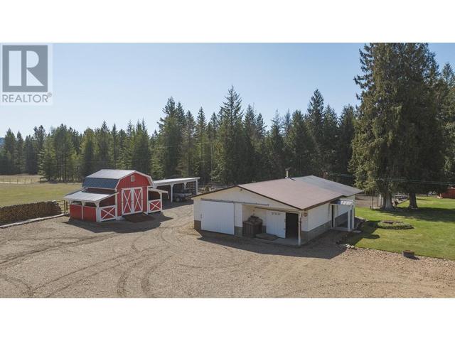 225 Trinity Valley Road, House detached with 4 bedrooms, 1 bathrooms and 20 parking in North Okanagan D BC | Image 2