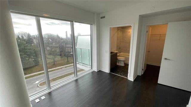 426 - 20 O'neill Rd, Condo with 2 bedrooms, 2 bathrooms and 1 parking in Toronto ON | Image 4
