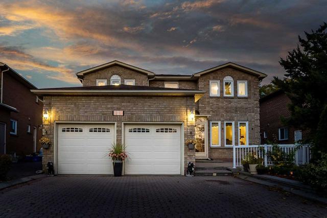 218 Barrhill Rd, House detached with 4 bedrooms, 4 bathrooms and 4 parking in Vaughan ON | Image 1