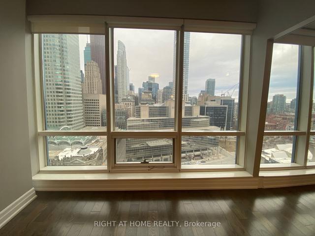 1807 - 8 The Esplanade St, Condo with 1 bedrooms, 1 bathrooms and 1 parking in Toronto ON | Image 15