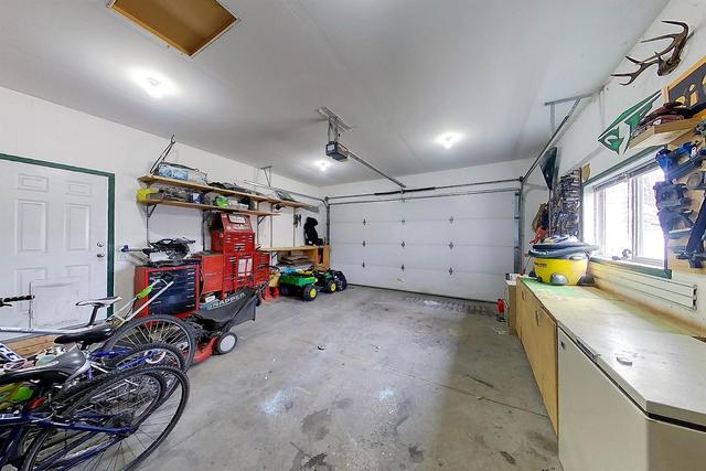 Garage | Image 36