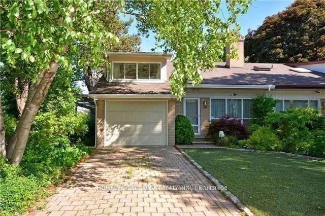 168 Three Valleys Dr, House semidetached with 4 bedrooms, 3 bathrooms and 2 parking in Toronto ON | Image 1