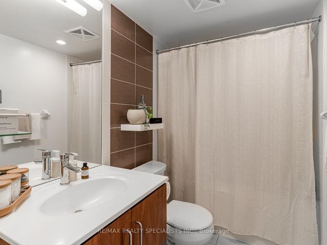 215 Sherway Garden Rd, Condo with 1 bedrooms, 6 bathrooms and 1 parking in Toronto ON | Image 15