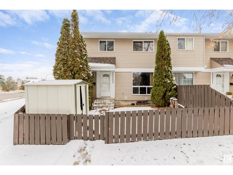 15203 54 St Nw, House attached with 3 bedrooms, 1 bathrooms and null parking in Edmonton AB | Card Image