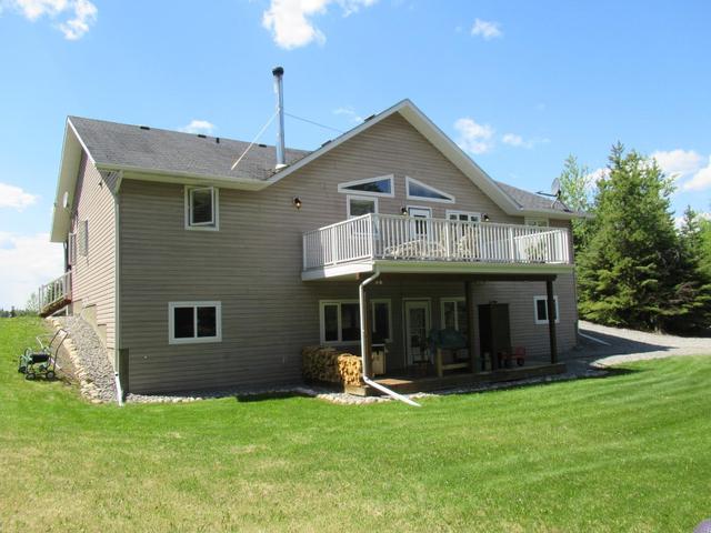 25 Echo Valley Crescent, House detached with 3 bedrooms, 3 bathrooms and 20 parking in Clearwater County AB | Image 4