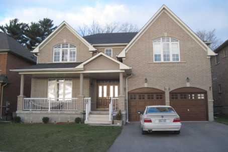 88 Versailles Cres, House detached with 4 bedrooms, 4 bathrooms and 4 parking in Barrie ON | Image 1