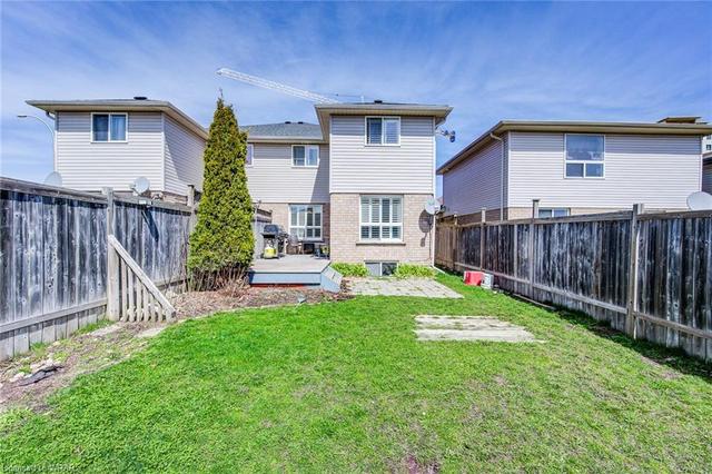 74 Fallowfield Drive, House semidetached with 4 bedrooms, 1 bathrooms and 2 parking in Kitchener ON | Image 37
