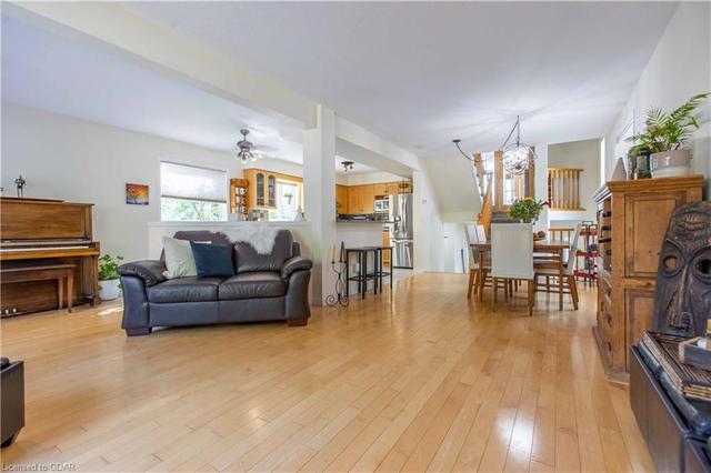15 Ginger Court, House detached with 3 bedrooms, 1 bathrooms and 4 parking in Guelph ON | Image 4